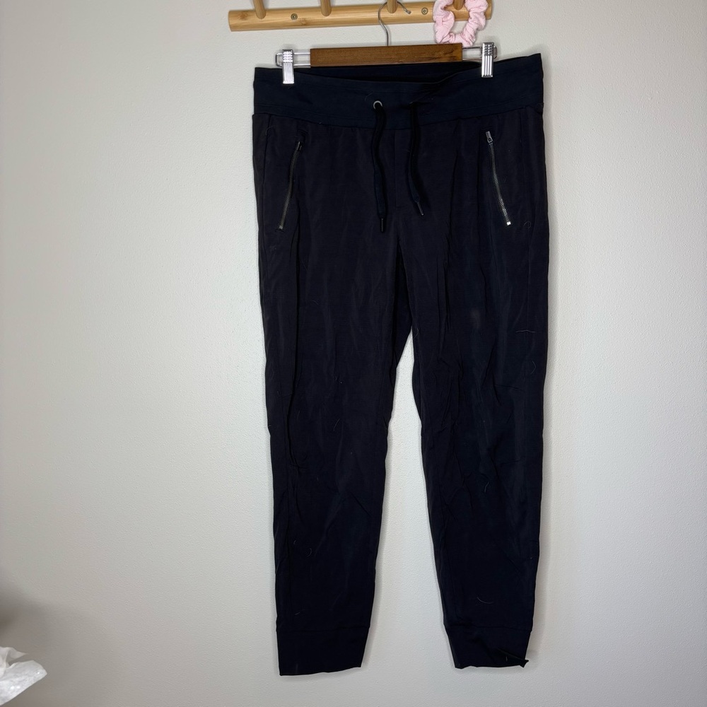 Athleta Trekkie North Jogger 12